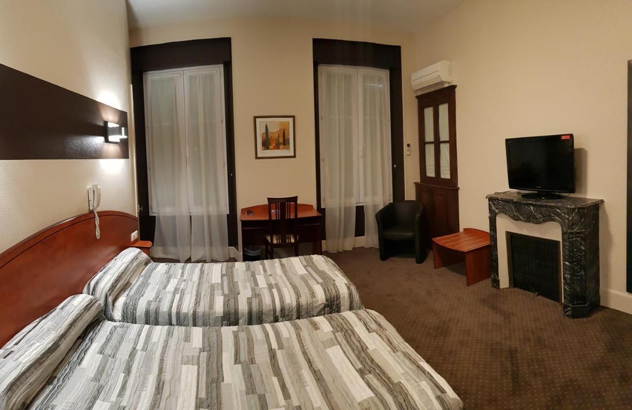 אולורן-סנט-מארי Hotel De La Paix מראה חיצוני תמונה